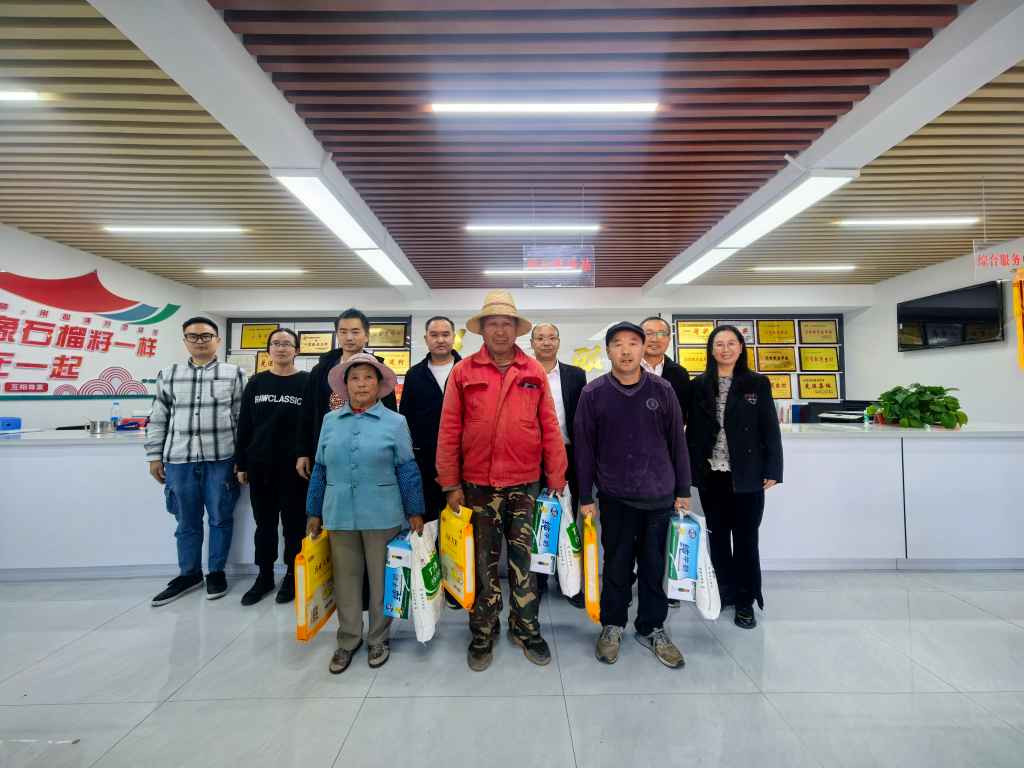 F2D389FCA3B01F2EFB72E5D9DCF61281jpg